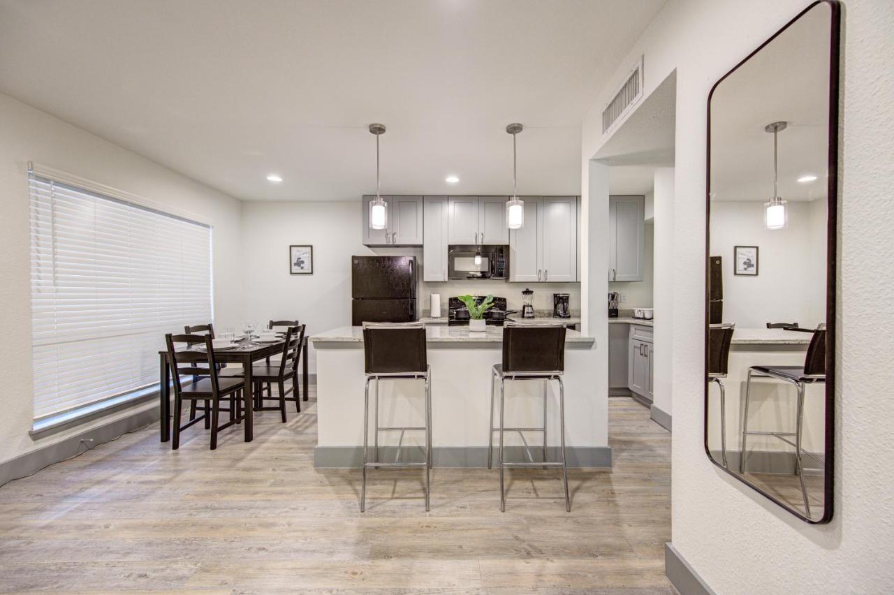 Trendy Midtown Apt, Walk To Shops & Sites, Pets Ok Χιούστον Εξωτερικό φωτογραφία