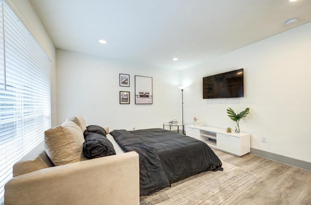 Trendy Midtown Apt, Walk To Shops & Sites, Pets Ok Χιούστον Εξωτερικό φωτογραφία