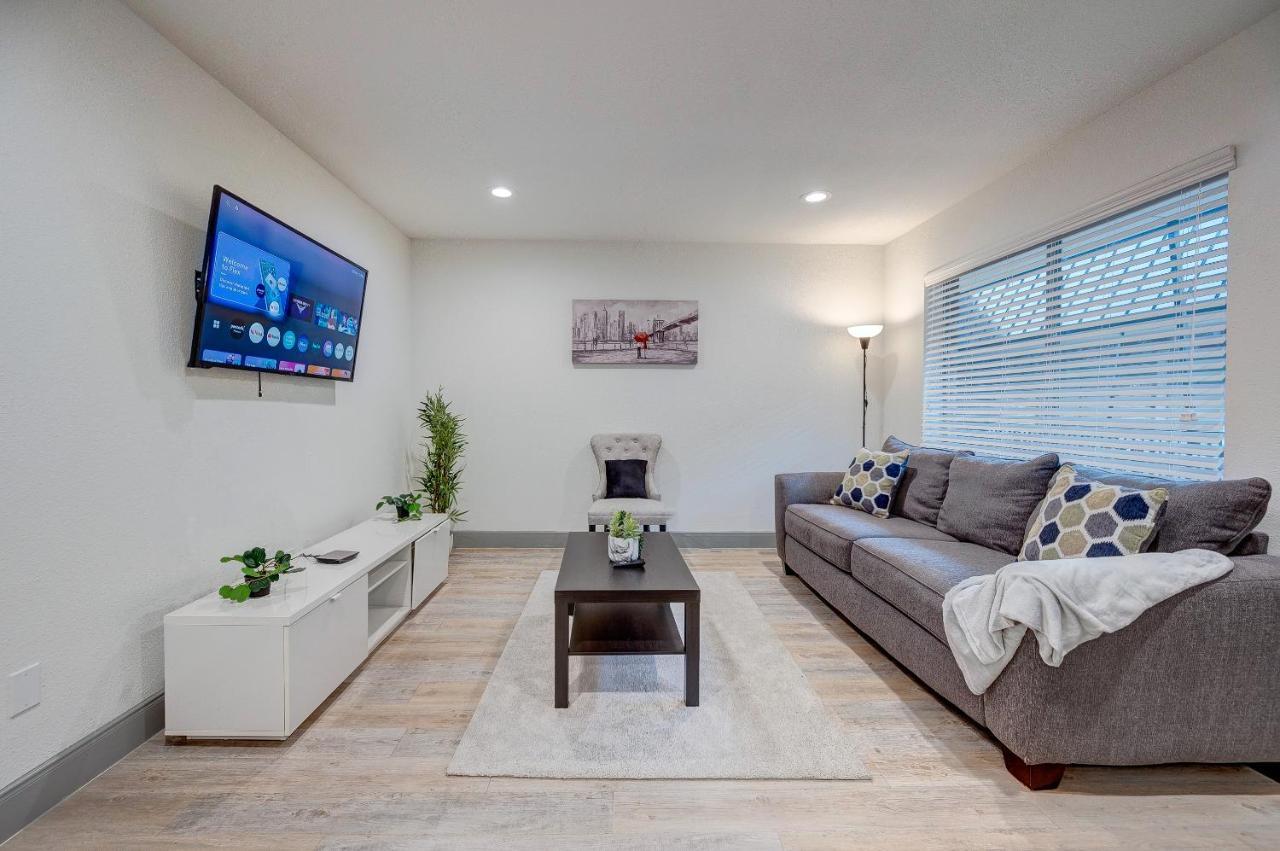 Trendy Midtown Apt, Walk To Shops & Sites, Pets Ok Χιούστον Εξωτερικό φωτογραφία