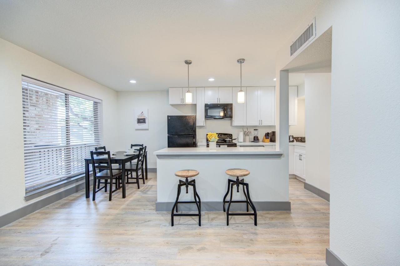 Trendy Midtown Apt, Walk To Shops & Sites, Pets Ok Χιούστον Εξωτερικό φωτογραφία