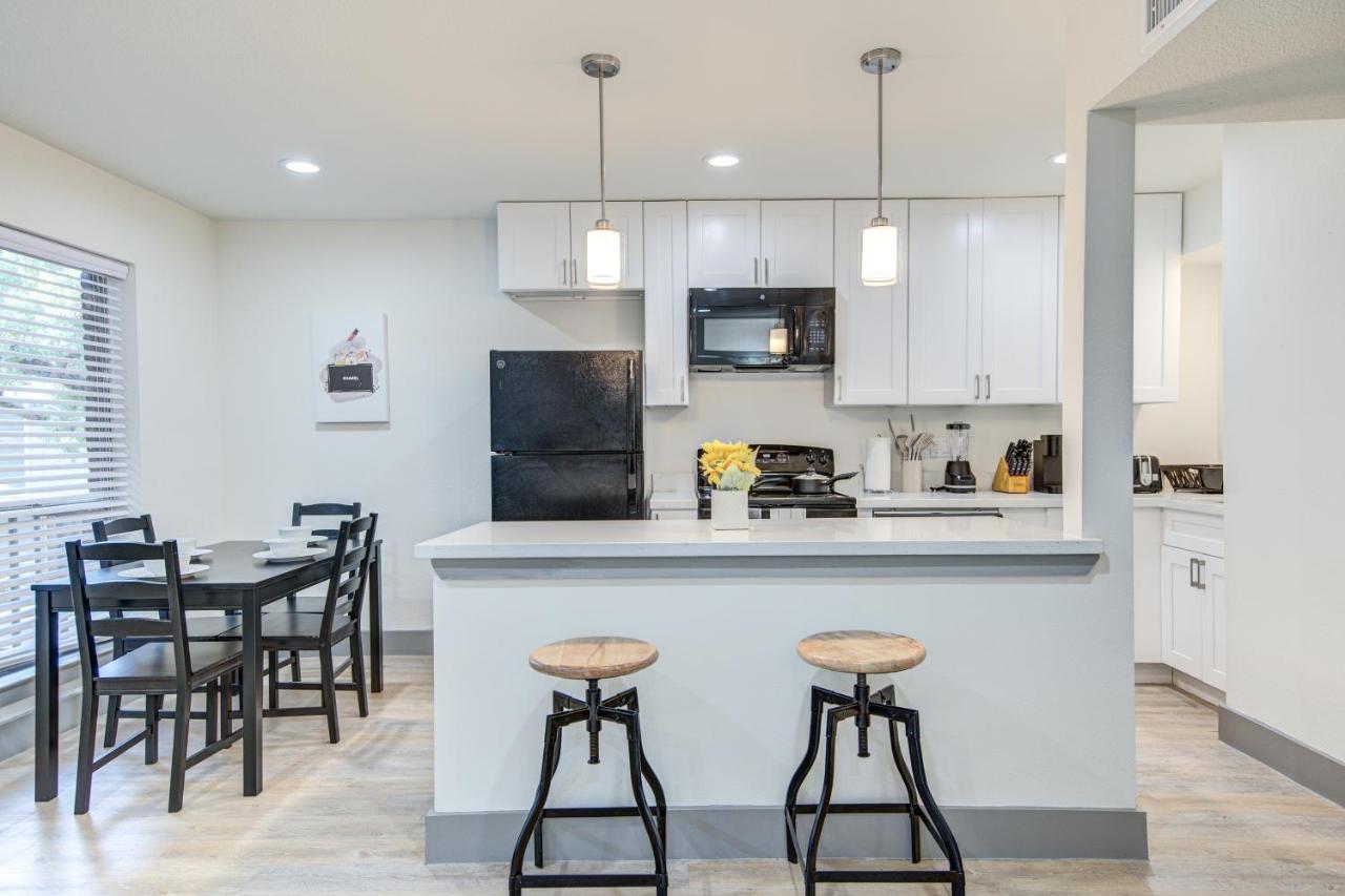 Trendy Midtown Apt, Walk To Shops & Sites, Pets Ok Χιούστον Εξωτερικό φωτογραφία